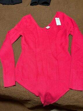 Abercrombie & Fitch Hot Pink Ribbed V-Neck Long Sleeve Bodysuit
